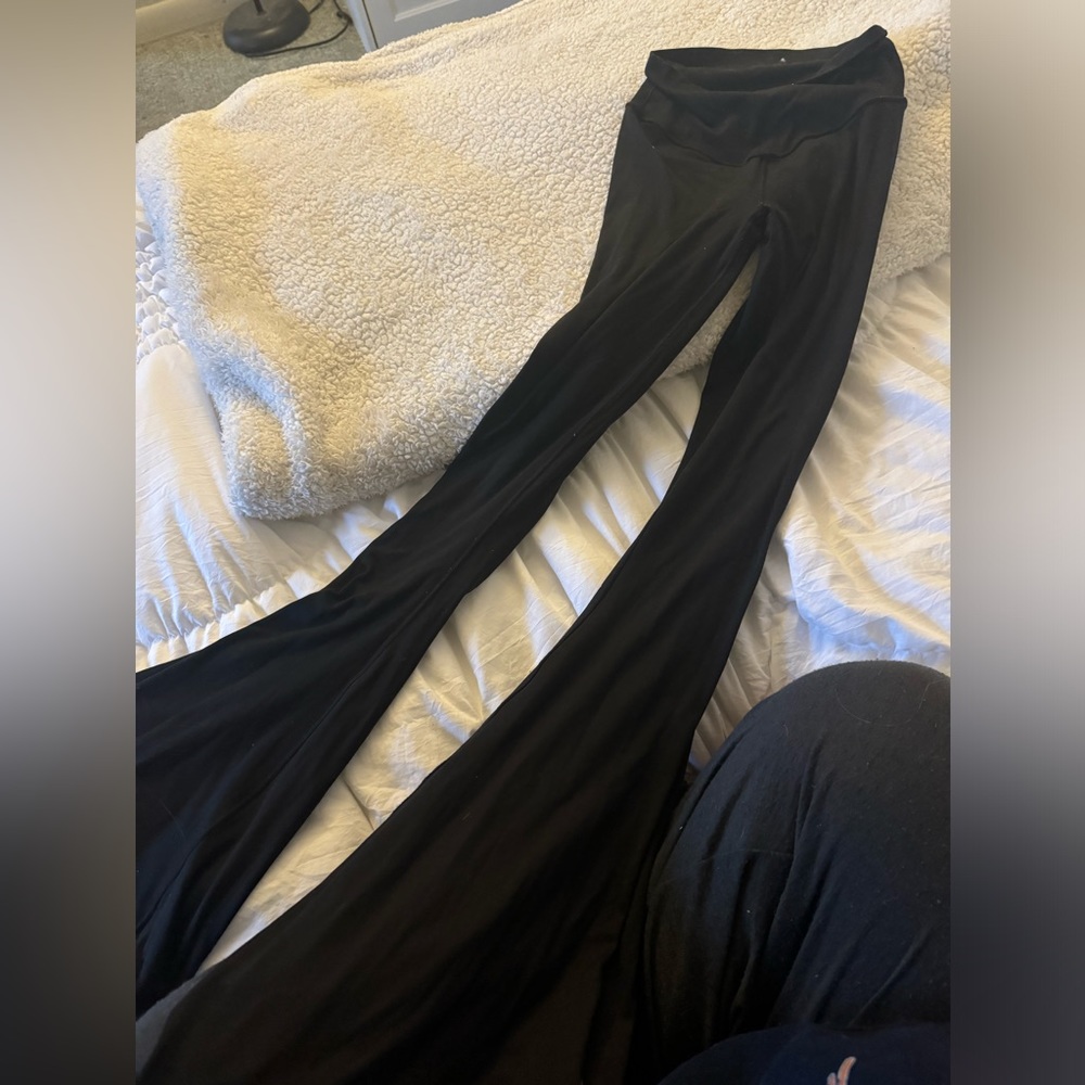 Offline by Aerie Cris Cross Flare Leggings
